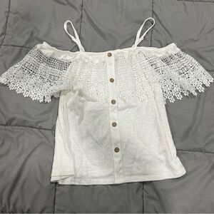 No Boundaries| lace top